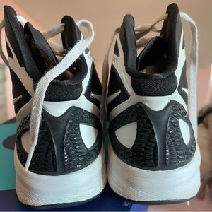 Nike Hyperdunk Basketball Sneakers